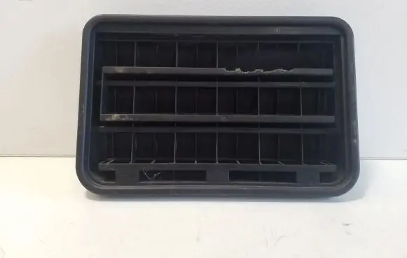 BMW X3 E83 Quarter panel pressure vent 64226962293 6962293