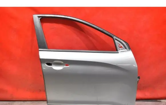 Hyundai Kona I Front door 