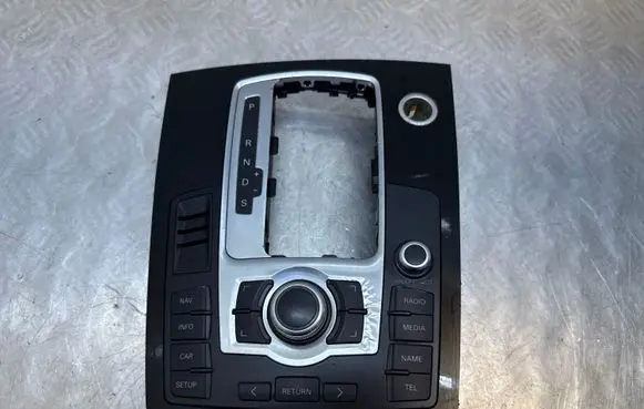 Audi Q7 4L Gear shifter surround trim plastic 4L0864261
