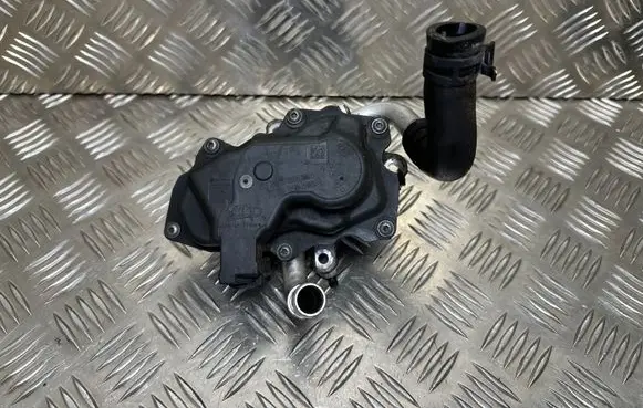 Volkswagen Golf VII EGR valve 04L131501S