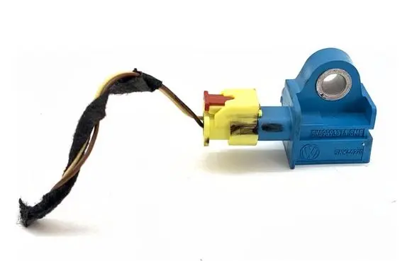 Audi Q3 8U Airbag deployment crash/impact sensor 5K0959351A