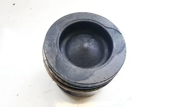 Nissan Qashqai Piston 7657