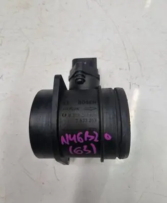 BMW 3 E90 E91 Mass air flow meter 7533853 0280218165