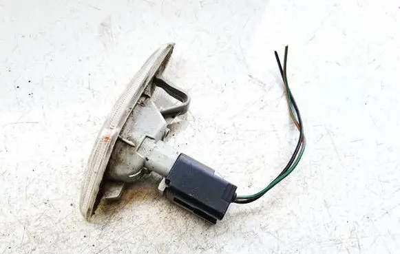 Mazda 6 Front fender indicator light p7389l
