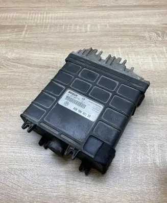Volkswagen PASSAT B4 Engine control unit/module ECU 028906021DD 0281001411