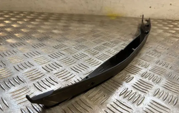 Audi A6 S6 C8 4K Fender end trim 4K0820582