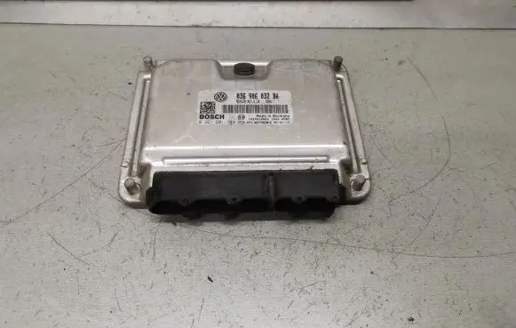Volkswagen Golf V Engine control unit/module 036906032BA 0261201144