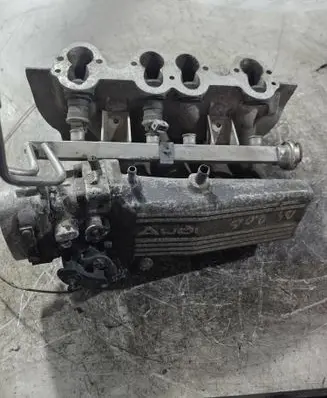Audi A6 S6 C4 4A Intake manifold 048133223A