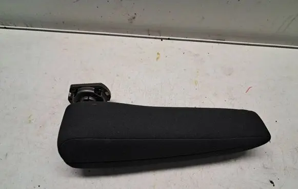 Peugeot 5008 Armrest 