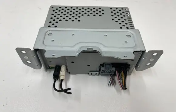 Ford Puma Radio/CD/DVD/GPS head unit M1BT18K810LNA