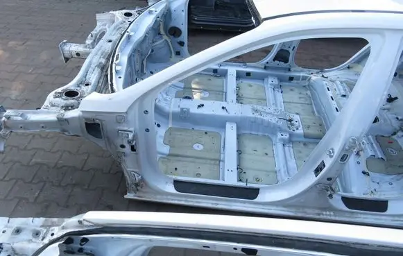 Hyundai i30 Pillar (middle) GMAUTO4574097