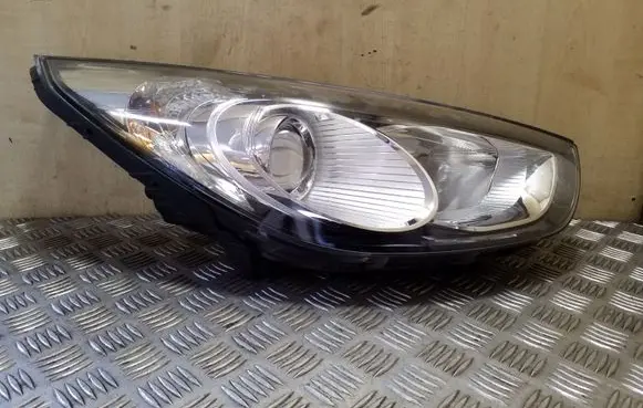 Hyundai ix35 Headlight/headlamp 921022Y