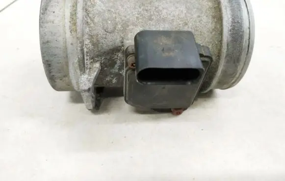 Audi A6 S6 C5 4B Mass air flow meter 059906461d