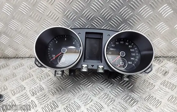 Volkswagen Golf VI Speedometer (instrument cluster) 5k7920971g