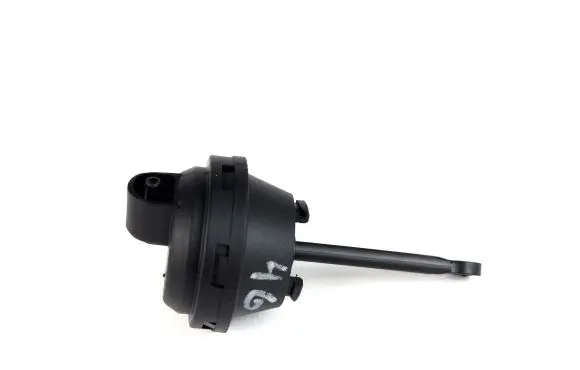 Volkswagen Golf IV Valve vacuum 06a129061