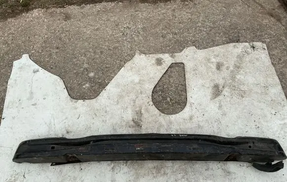 BMW X5 E53 Rear beam