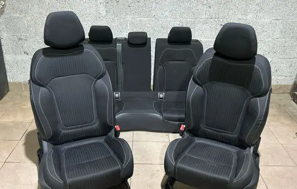 Renault Megane IV Seat set 