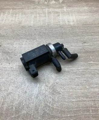 Audi A4 S4 B6 8E 8H Turbo solenoid valve 059906627 72190322