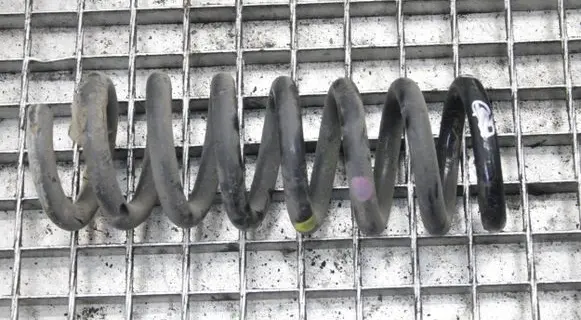 Mercedes-Benz C W204 Rear coil spring