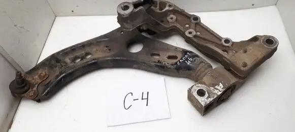 Volkswagen Caddy Front lower control arm/wishbone