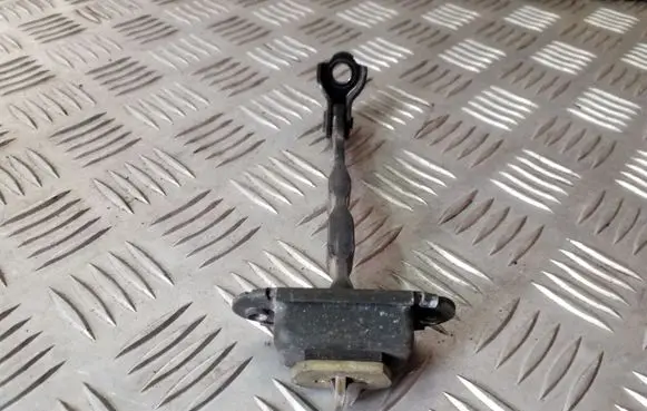 Infiniti FX Rear door check strap stopper