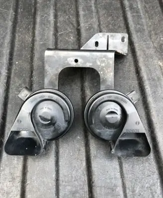 Audi A6 S6 C6 4F Horn signal 4F0951229 4F0951221