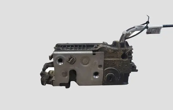 Peugeot 208 I Rear door lock 9812501180