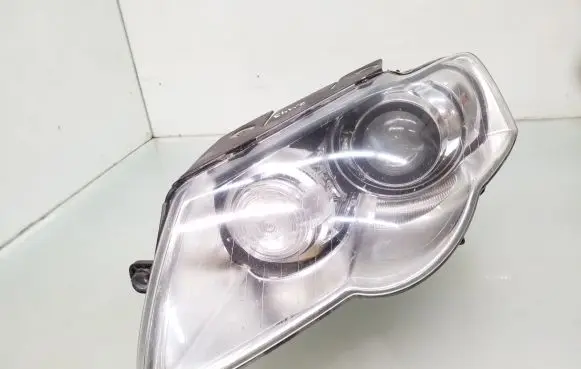 Volkswagen PASSAT B6 Headlight/headlamp 3C0941751G 66140 827871