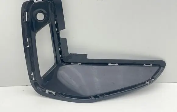 BMW 3 G20 G21 Front bumper lower grill 5857711