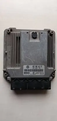 Volkswagen Touran I Engine control unit/module 03G906016BT 1039S04447 0281011761