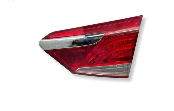 Hyundai i40 Tailgate rear/tail lights 924043Z001
