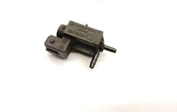 BMW 3 E46 Valve vacuum 1742712 72234100