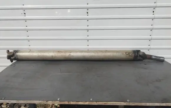 Nissan Navara D40 Rear driveshaft/prop shaft 