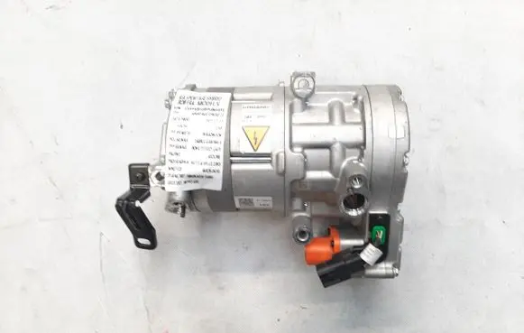 KIA Sportage Air conditioning (A/C) compressor (pump) 977E1CZ000
