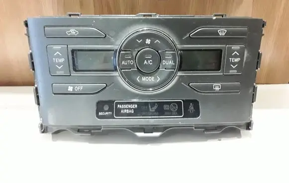 Toyota Auris 150 Climate control unit 5590002220