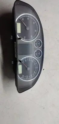Volkswagen PASSAT B5.5 Speedometer (instrument cluster) 110080136