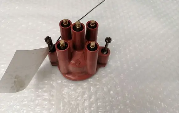 Mercedes-Benz E W123 Spark distributor cap 