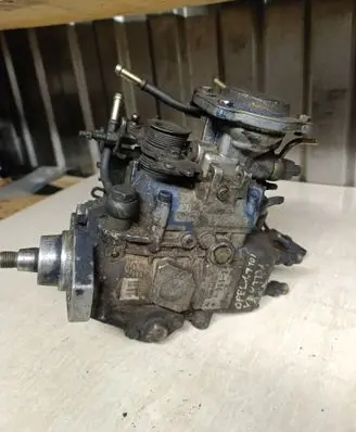 Opel Vectra A Fuel injection high pressure pump 9460620011