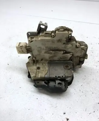 Audi A3 S3 A3 Sportback 8P Rear door lock 4F0839015