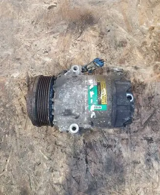 Opel Zafira A Air conditioning (A/C) compressor (pump)