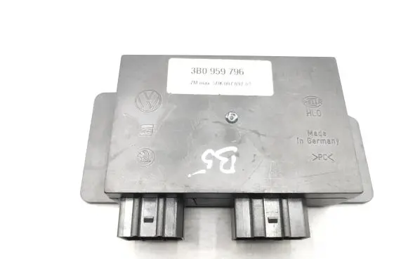 Volkswagen PASSAT B5 Comfort/convenience module 3B0959796