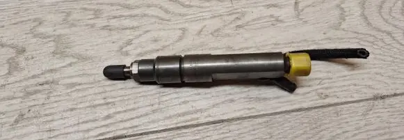 Volvo V70 Fuel injector 046130201f