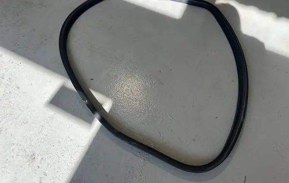 Volvo XC60 Rubber seal rear door