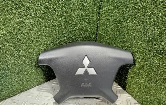 Mitsubishi Pajero Steering wheel airbag 7030A099 G47025892 ZCUU0285270