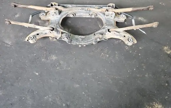 Land Rover Evoque I Rear axle beam IMPRK1553700