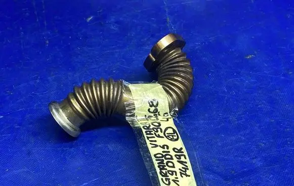 Suzuki Grand Vitara II EGR valve line/pipe/hose 7419R