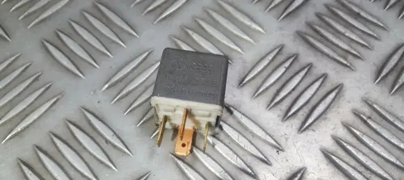 Ford Galaxy Other relay 141951253b 4ra003510-29
