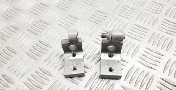 Skoda Octavia Mk2 (1Z) Rear door hinge set 1Z0833411B 1Z0833401B