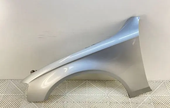 Audi A4 S4 B8 8K Fender 8K0821105A