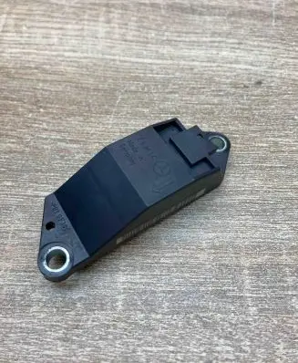 Mercedes-Benz E W211 Airbag deployment crash/impact sensor A0018209326 Used